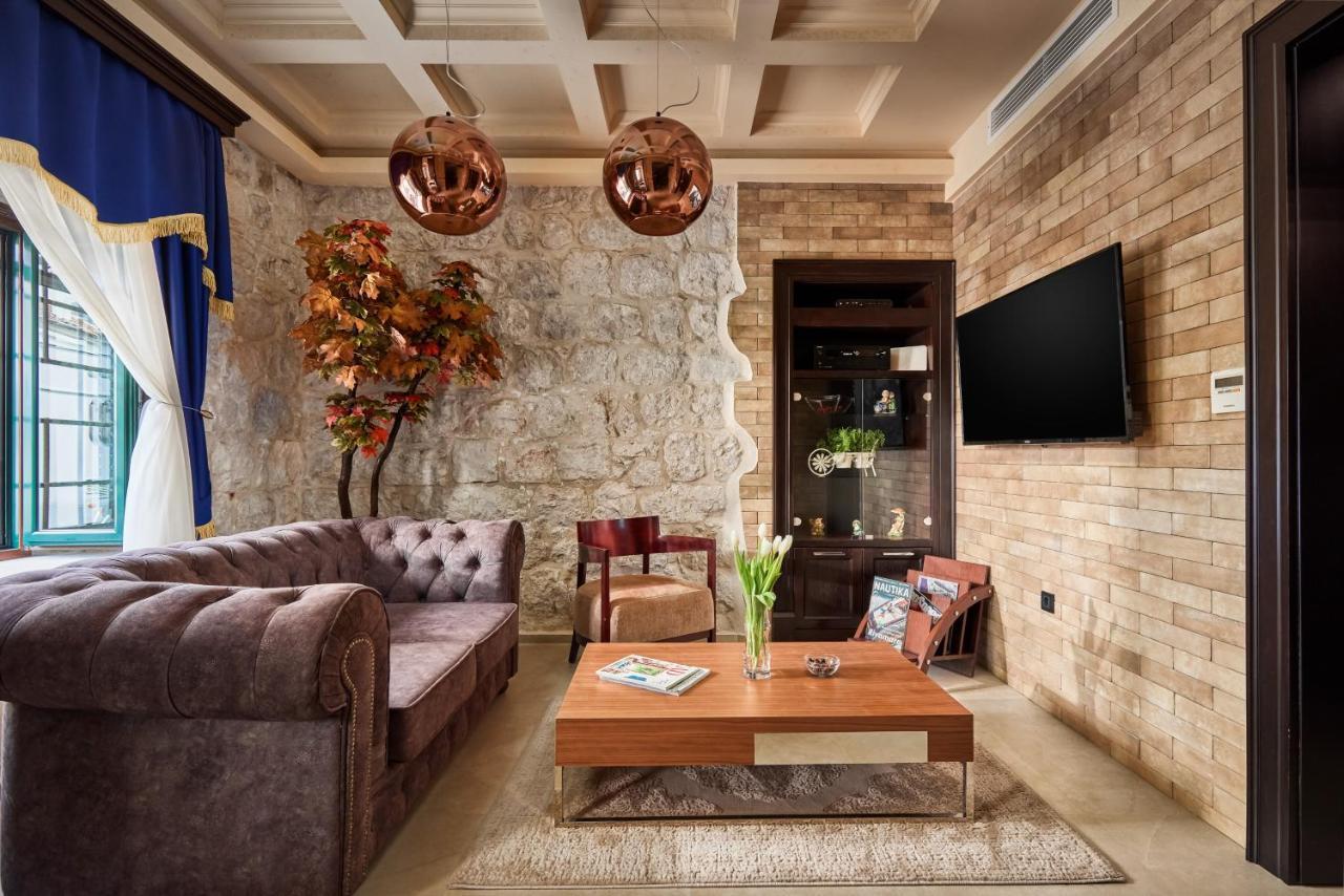 Apartment Lav In The City Centre Kotor Exterior foto